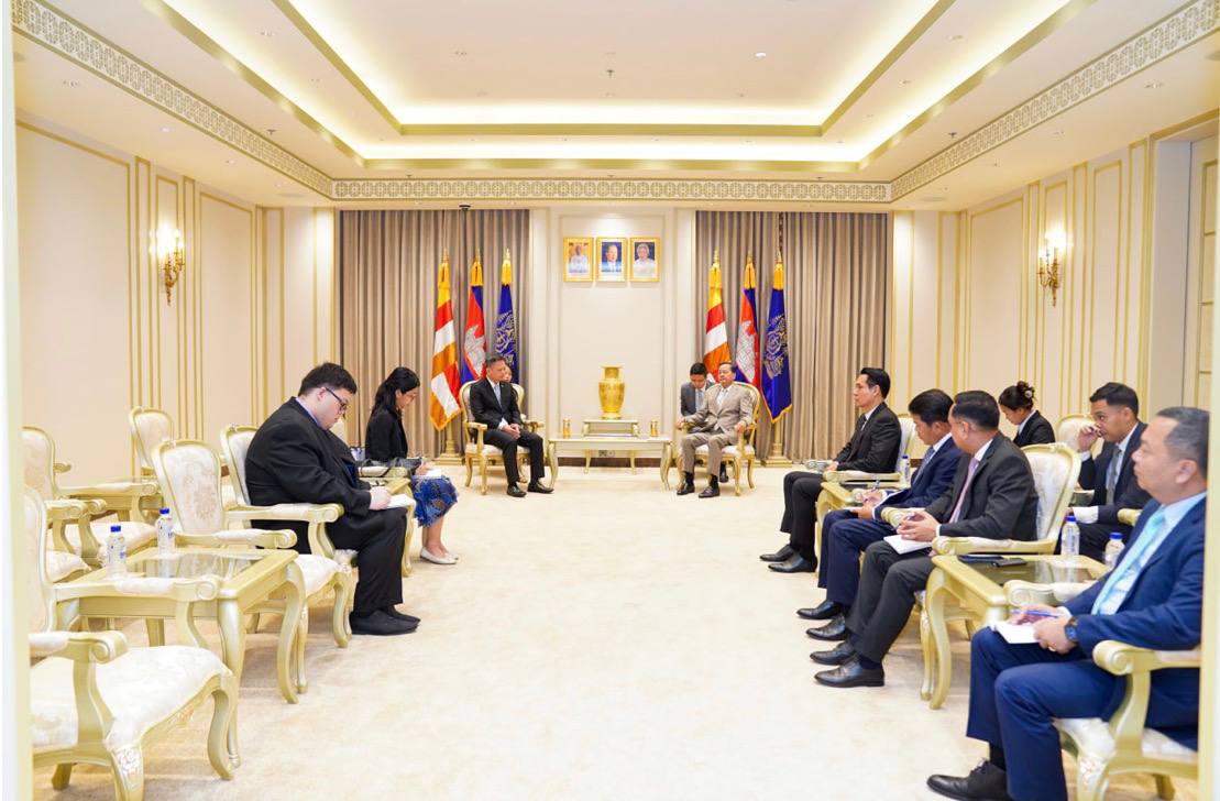ឯកអគ្គរដ្ឋទូតសិង្ហបុរី