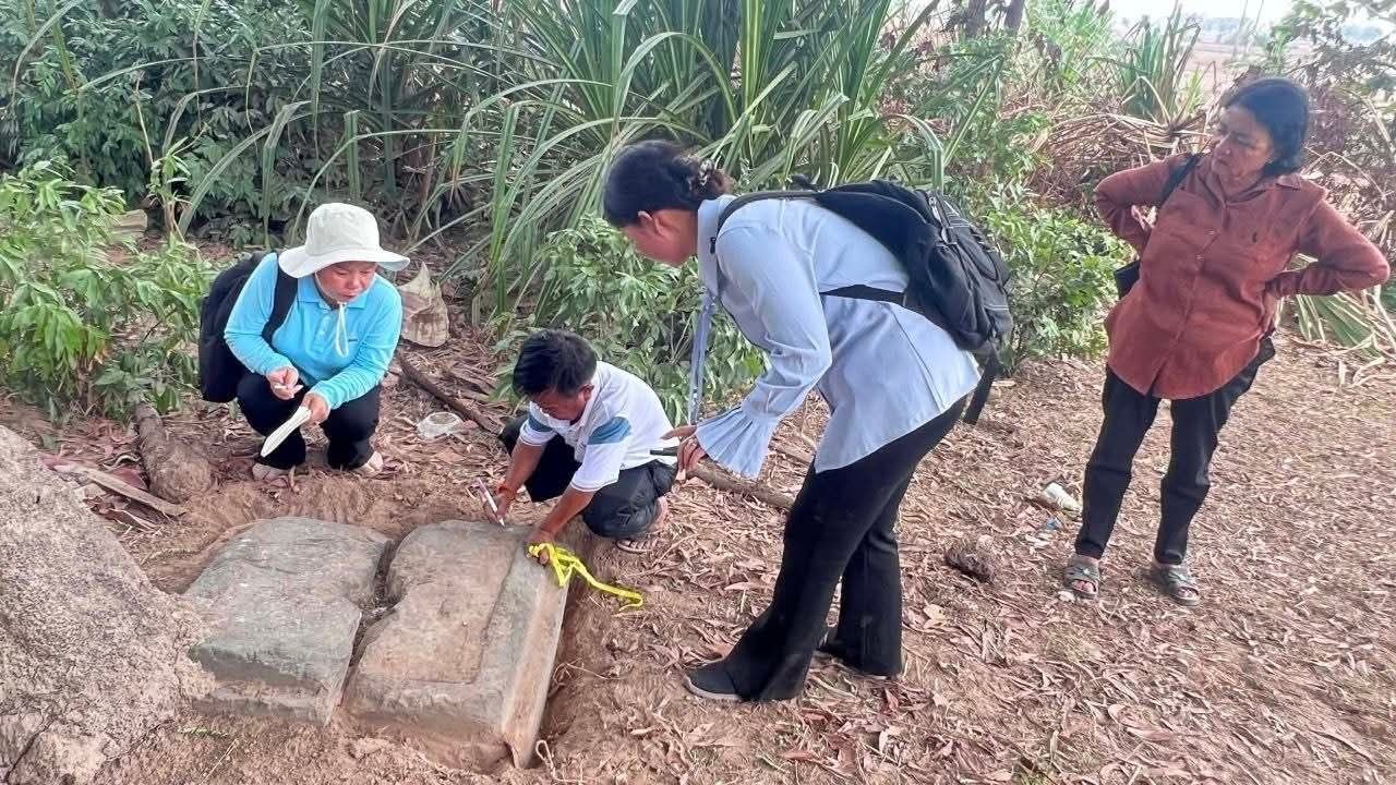 ការប្រគល់ទទួលបុរាណវត្ថុ