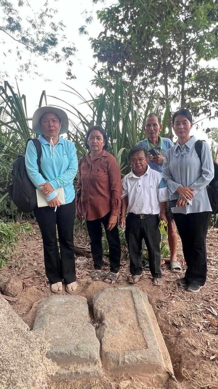 ទួលអ្នកតា
