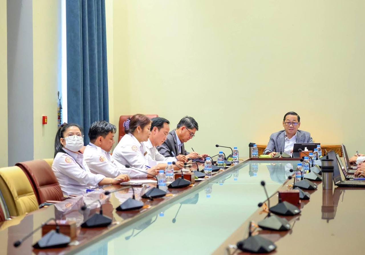 កិច្ចប្រជុំពាក់ព័ន្ធ