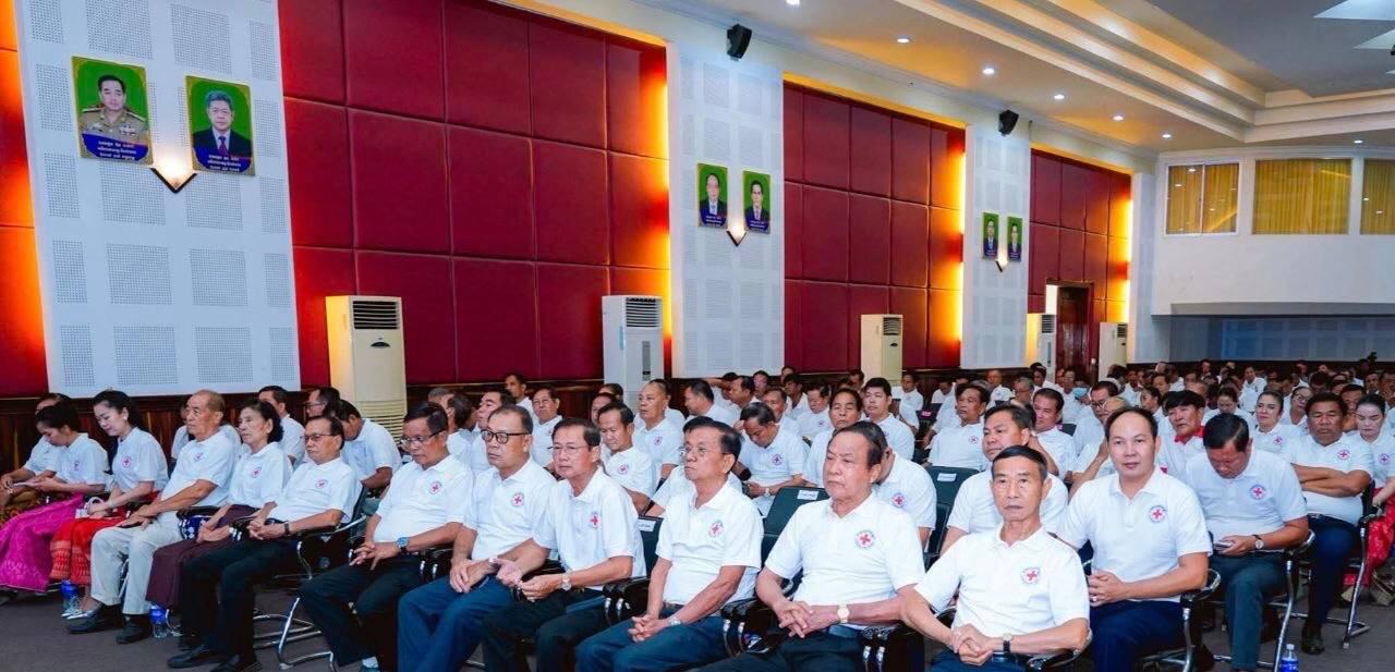 សប្បុរសជនចូលរួមបរិច្ចាគ