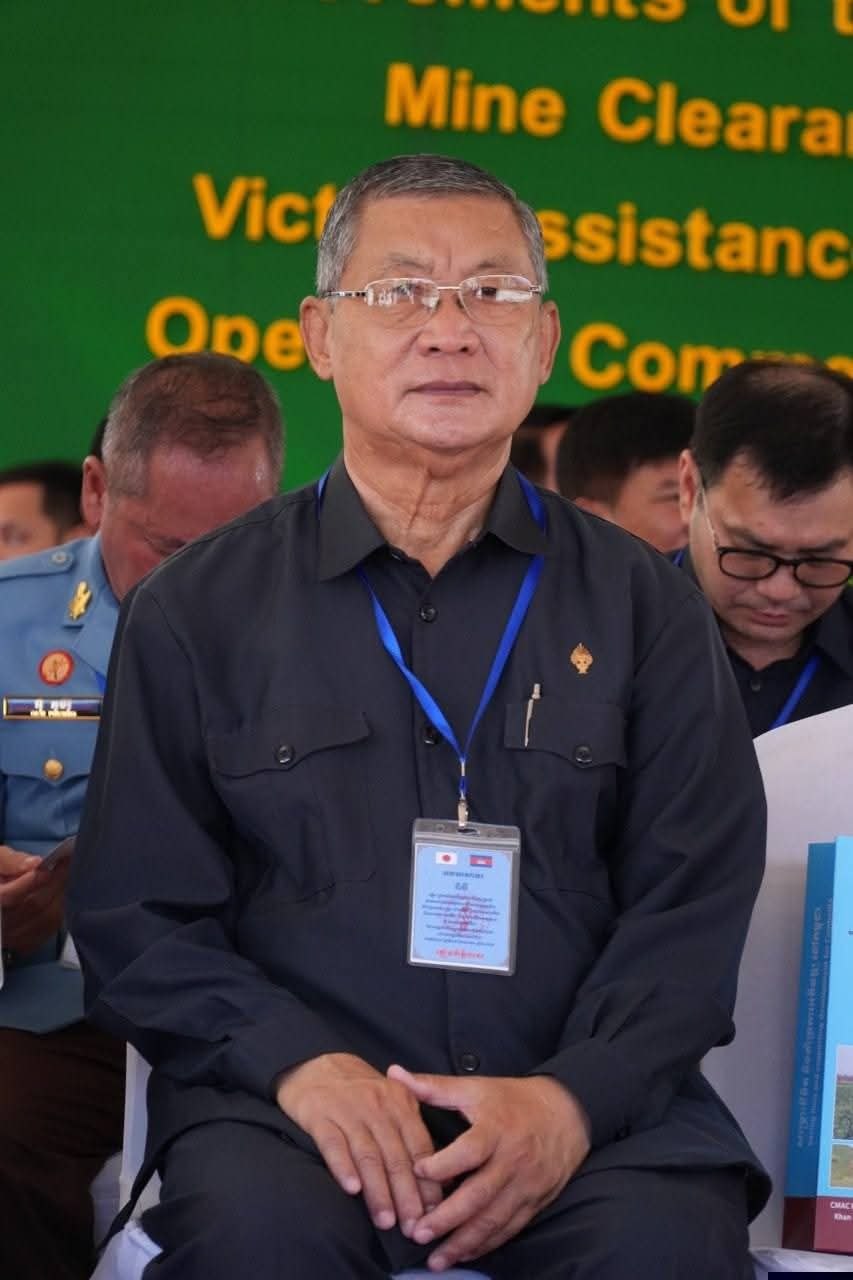 លោក ច័ន្ទ សុផល