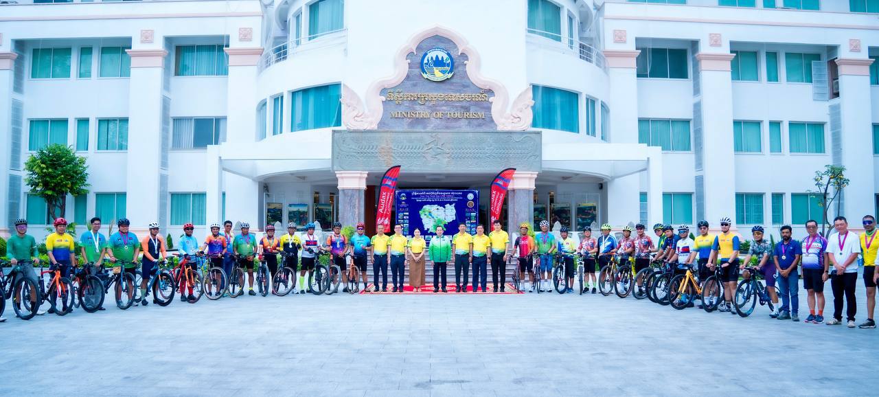 កីឡាករអន្តរជាតិថតរូប