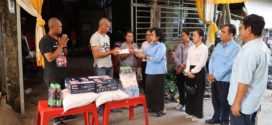 សាខាកាកបាទក្រហមកម្ពុជា នាំយកអំណោយមនុស្សធម៌ផ្ដល់ជូនគ្រួសាររងគ្រោះដោយធម្មជាតិ២គ្រួសារ ខេត្តព្រះសីហនុ