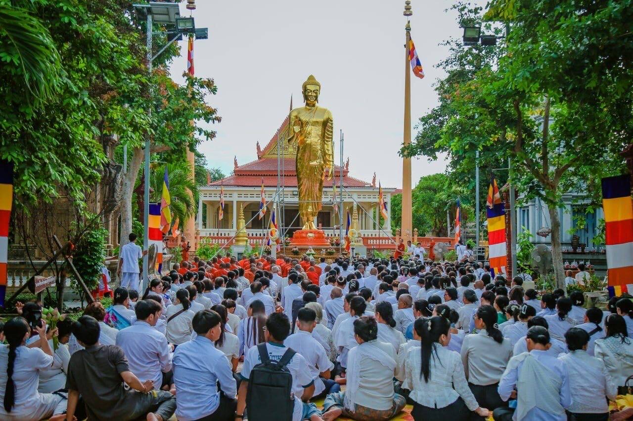 តដំណាក់ និងក្លាយជាអារាមទេសចរណ៍ដំបូងគេនៅខេត្តសៀមរាប ដែលមានព្រះពុទ្ធបដិមា ស្ពាន់កម្ពស់៩ម៉ែត្រ ទឹបមាសសុទ្ធសម្រាប់ជាទីសក្ការ និងទាក់ទាញភ្ញៀវទេសចរ
