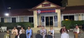 កម្លាំងកងរាជអាវុធហត្ថខេត្តកំពង់ស្ពឺបង្ក្រាបក្រុមក្មេងទំនើងបង្ហោះម៉ូតូតាមផ្លូវសាធារណៈ ៧នាក់ដក ហូតម៉ូតូរក្សាទុក ៣ខែ