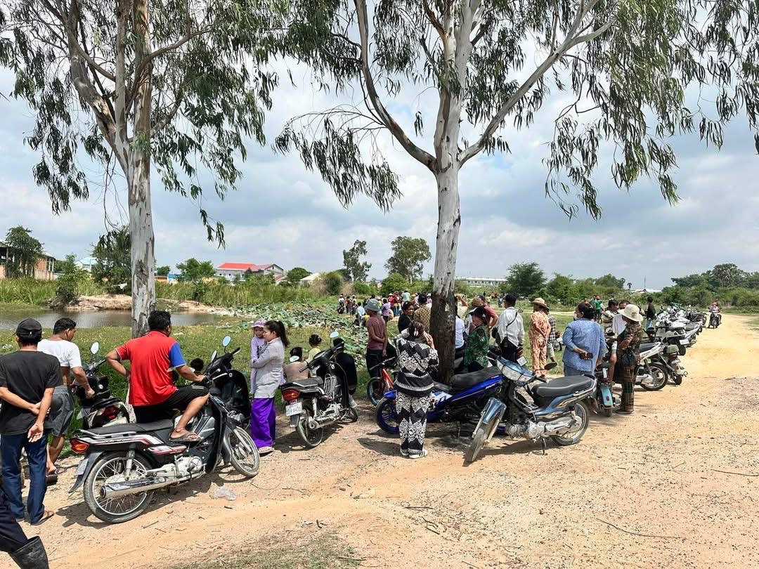 ប្រជាពលរដ្ឋ ប្រទះឃើញ សព បុរស ម្នាក់ មានសភាពហេីមស្អុយរលួយ