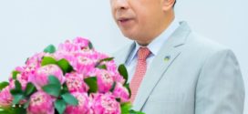 រដ្ឋមន្ត្រី​ក្រសួង​ទេសចរណ៍​៖​ «ការជំរុញទេសចរណ៍ក្នុងស្រុក ត្រូវបានចាត់ទុកជាសសរស្តម្ភដ៏មានសារៈសំខាន់មួយ​ ដោយអនុវត្តយុទ្ធនាការ «ទស្សនាកម្ពុជានៅរដូវកាលបៃតង» និងស្របតាមទស្សនាទាន «ស្រឡាញ់ជាតិ ត្រូវស្គាល់ទឹកដី» និង «ទេសចរណ៍ ផ្សារភ្ជាប់ទឹកដី»