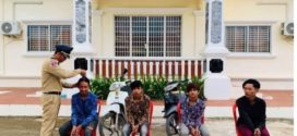 នគរបាលស្រុកបរសេដ្ឋឃាត់ខ្លួនក្មេងទំនើងបួននាក់ជិះម៉ូតូបង្ហោះលើផ្លូវជាតិលេខ៣ អនុវត្តនីតិវិធី